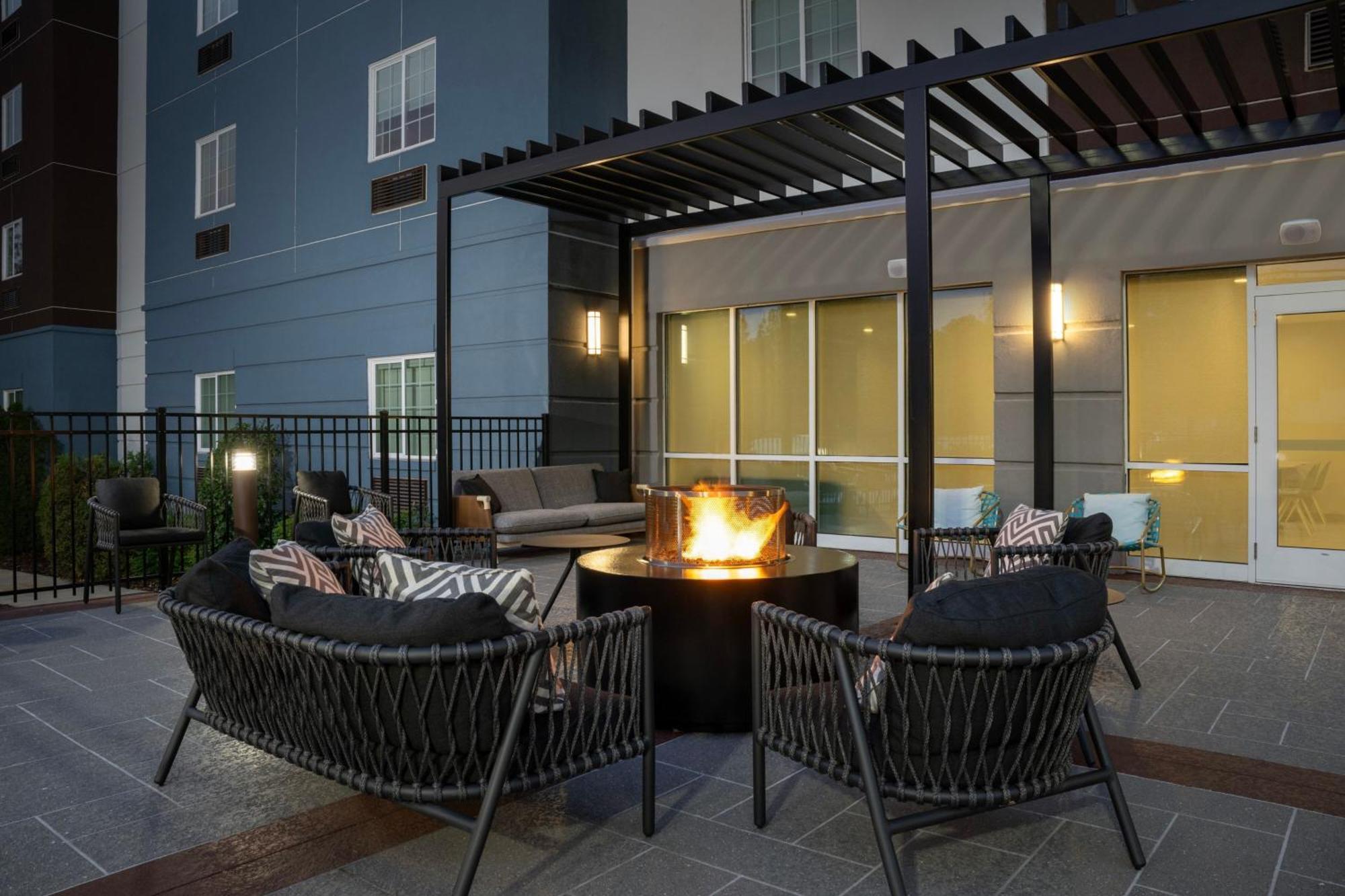 Towneplace Suites By Marriott Birmingham South Exterior foto